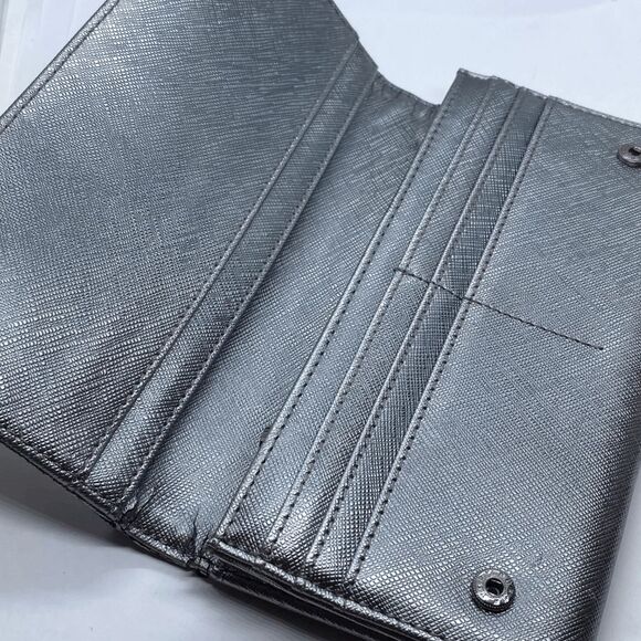 **TORN/FLAWS** Authentic Dark Silver Metallic Tory Burch Long Wallet - Picture 7 of 13